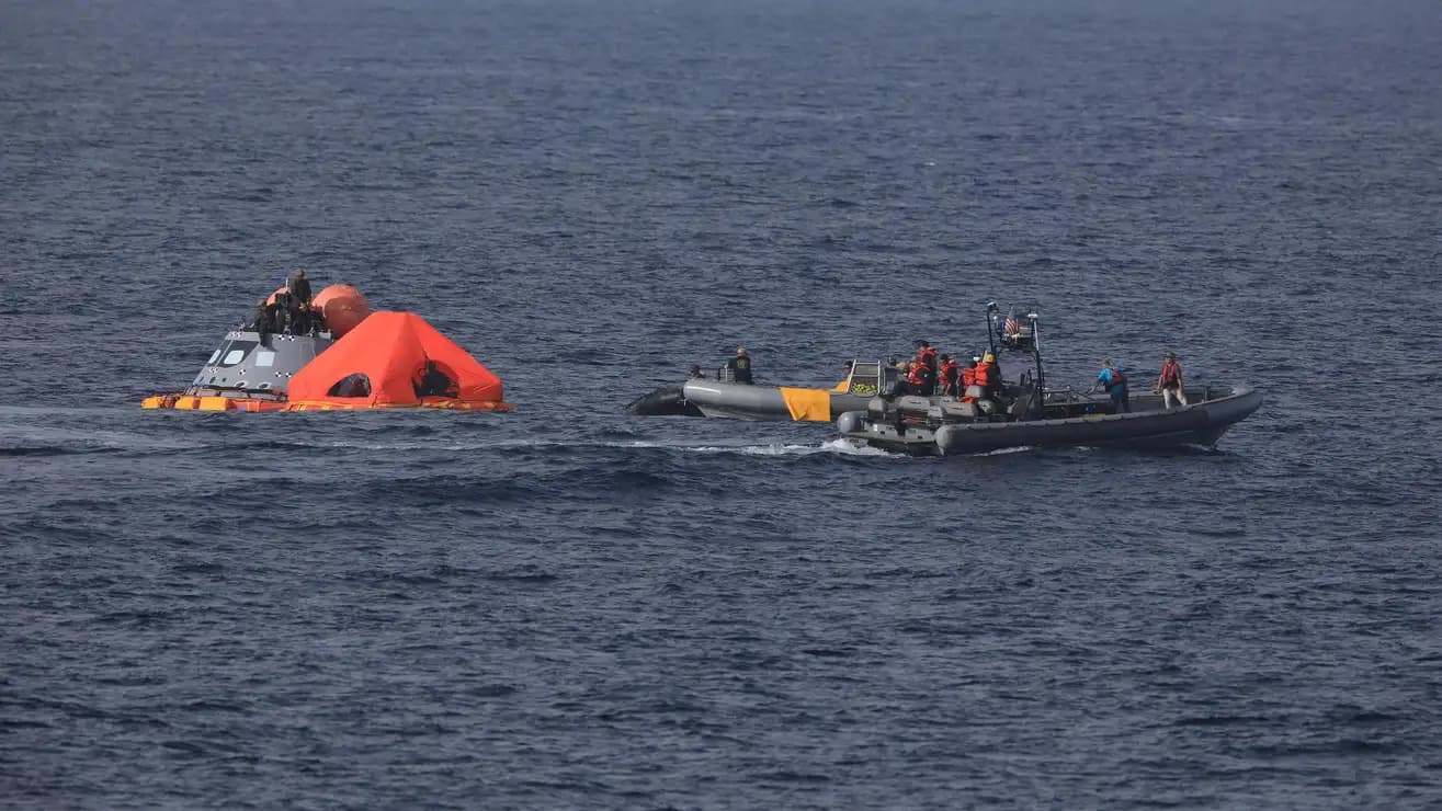 NASA Investigating Issue With Orion Hatch Ahead of Crewed Moon Mission